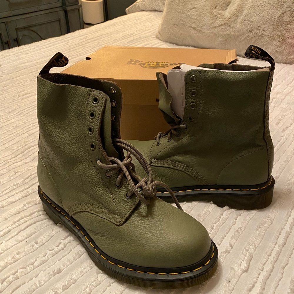 Dr. Martens Size 10 W Never Worn